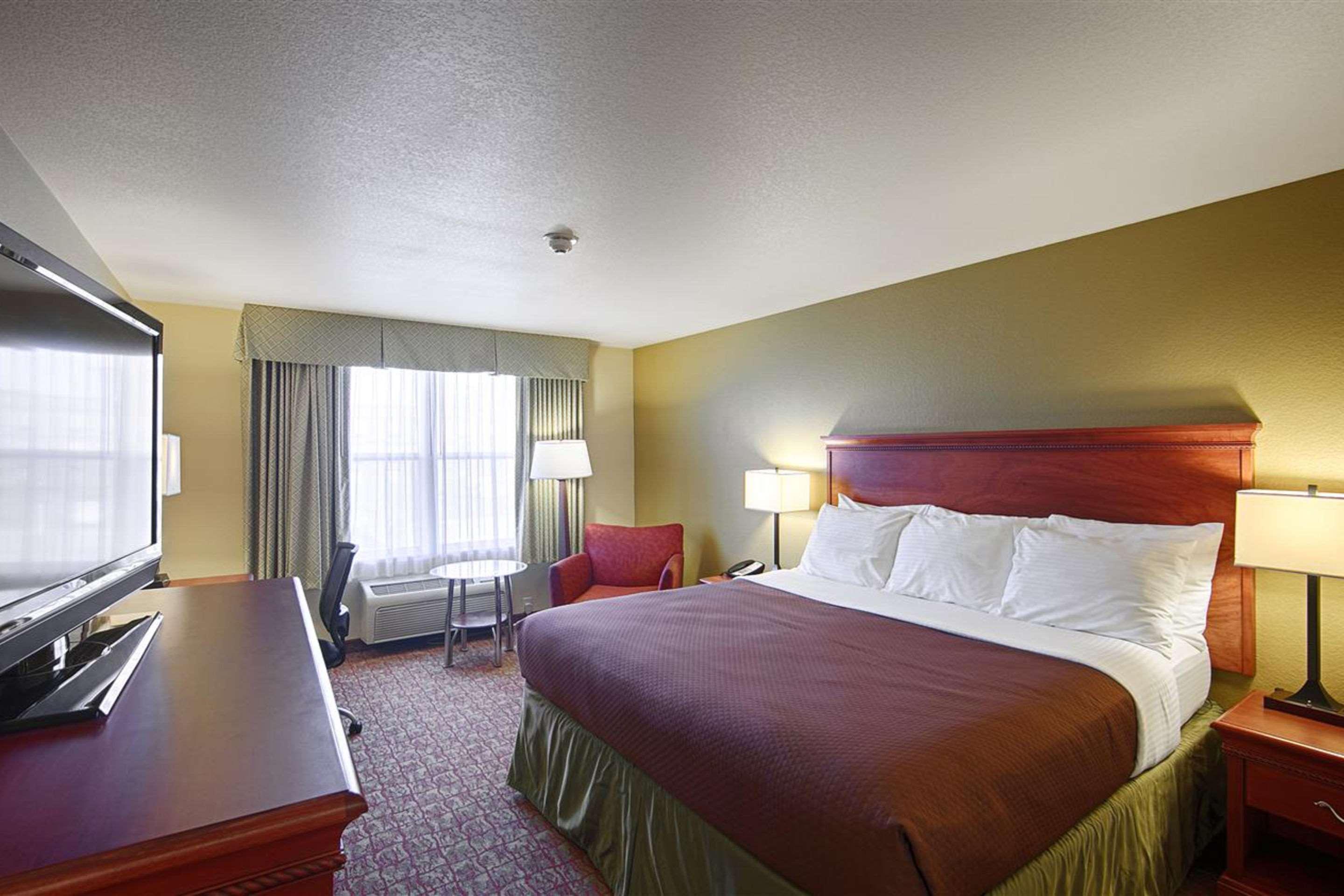 Heritage Hotel And Suites Dickinson Bagian luar foto