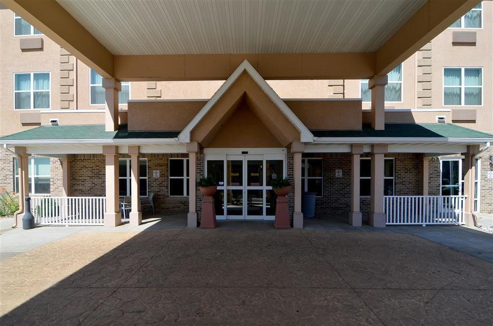 Heritage Hotel And Suites Dickinson Bagian luar foto