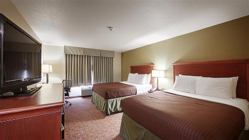 Heritage Hotel And Suites Dickinson Bagian luar foto